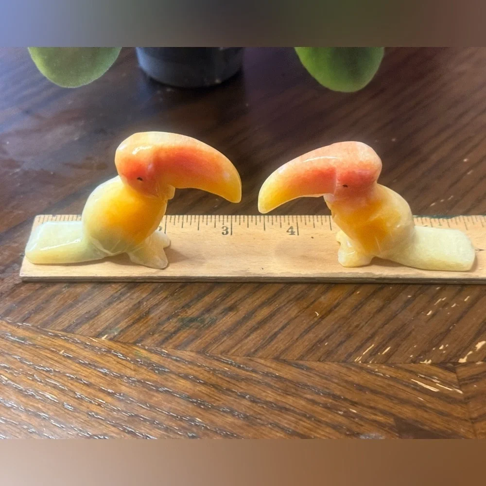 Vintage Toucan Bird Gemstone Hand Carved Stone Art Sculpture Figurine Miniature